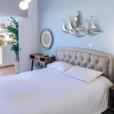 Apartment Phaedrus Living: Harmony Sea View *