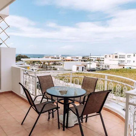 Apartment Phaedrus Living: Harmony Sea View *