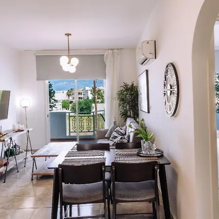 Phaedrus Living: Harmony Sea View